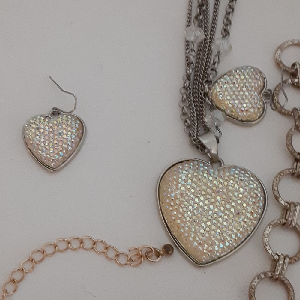 Necklace sets - Picture 5 of 8